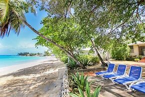 Beachfront Classic 3-bed House - Whitecaps by BSL Rentals