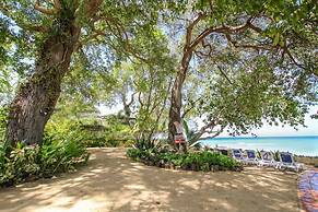 Beachfront Classic 3-bed House - Whitecaps by BSL Rentals