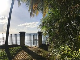 Charming 2-Bed Cottage By Beach by BSL Rentals