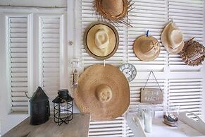 Charming 2-Bed Cottage By Beach by BSL Rentals