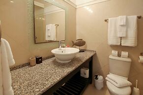 Large Townhouse with Plunge Pool, 3 mins from Beach - Turtle View 2 by