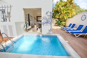 Large Townhouse with Plunge Pool, 3 mins from Beach - Turtle View 2 by
