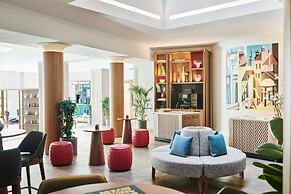 ANDAZ PRAGUE, BY HYATT