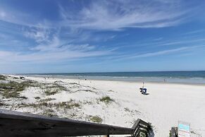 Avery's Ocean Breeze by Distinctive Beach Rentals