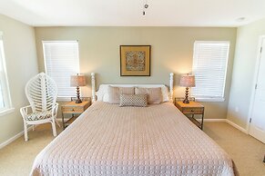 Avery's Ocean Breeze by Distinctive Beach Rentals