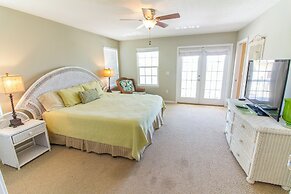 Avery's Ocean Breeze by Distinctive Beach Rentals