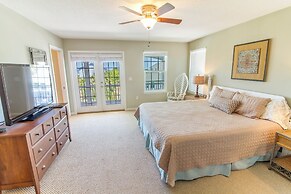 Avery's Ocean Breeze by Distinctive Beach Rentals