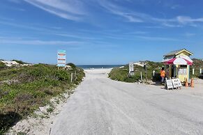 Avery's Ocean Breeze by Distinctive Beach Rentals