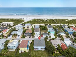 Avery's Ocean Breeze by Distinctive Beach Rentals