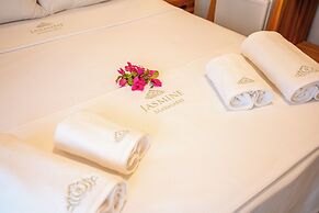 Jasmine Marmaris