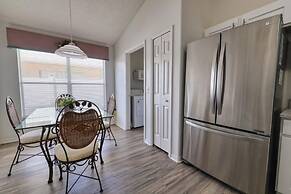 Sandra's Eagle Pointe Vacation Home 4 Bedroom Condo by Redawning
