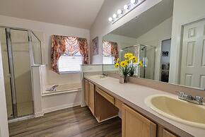 Sandra's Eagle Pointe Vacation Home 4 Bedroom Condo by Redawning