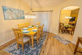 Comfortable Tuscan Ridge Vacation Home 4 Bedroom Home by Redawning