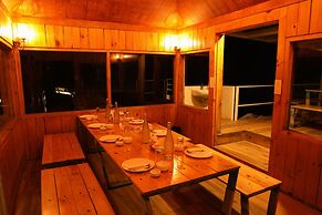 Chow Chow Valley - Hostel