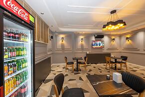 Comfort Suites Hotel