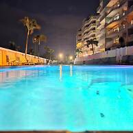 Beach condo with Pool and Ocean View