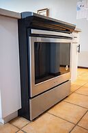 Beach condo with Pool and Ocean View