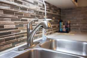 Beach condo with Pool and Ocean View