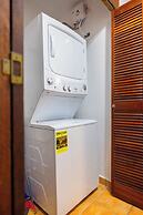 Beach condo with Pool and Ocean View