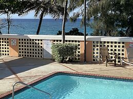 Beach condo with Pool and Ocean View