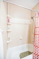 Beach condo with Pool and Ocean View