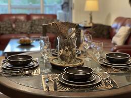 Beach condo with Pool and Ocean View