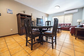 Beach condo with Pool and Ocean View