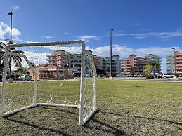Beach condo with Pool and Ocean View