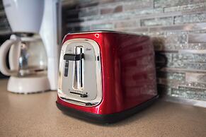 Beach condo with Pool and Ocean View