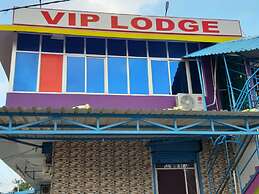 Goroomgo VIP Lodge Puri