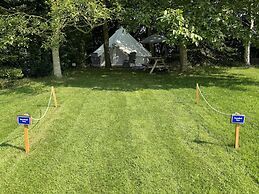 Spacious Bell Tent at Herigerbi Park, Lincolnshire