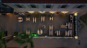 Rasim Palas (Adults Only +12)