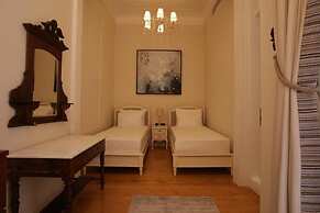 Rasim Palas (Adults Only +12)