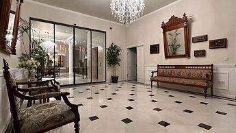 Rasim Palas (Adults Only +12)