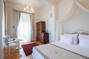 Rasim Palas (Adults Only +12)