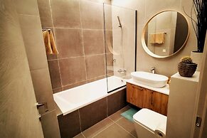 Brand NEW 2-bed Apartment in Agios Athanasios