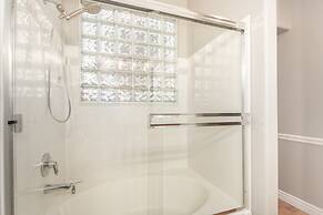 Awesome Chandler Home with Heated Pool! by RedAwning