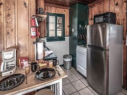 Mechem Dr Apache Village & Cabins by VTrips