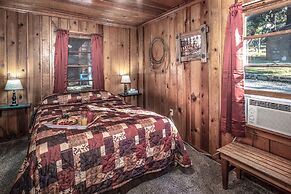 Mechem Dr Apache Village & Cabins by VTrips