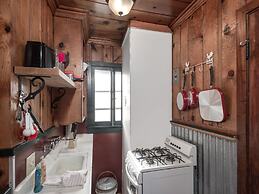 Mechem Dr Apache Village & Cabins by VTrips