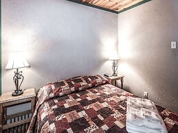 Mechem Dr Apache Village & Cabins by VTrips