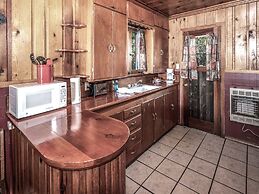 Mechem Dr Apache Village & Cabins by VTrips