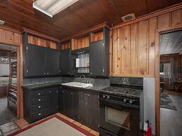 Mechem Dr Apache Village & Cabins by VTrips