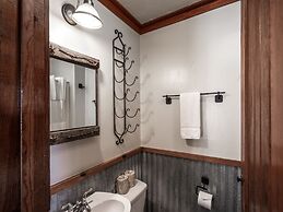 Mechem Dr Apache Village & Cabins by VTrips