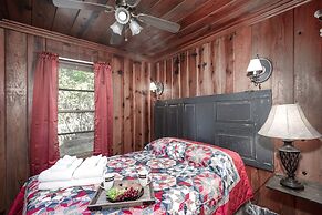 Mechem Dr Apache Village & Cabins by VTrips