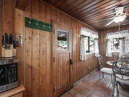 Mechem Dr Apache Village & Cabins by VTrips