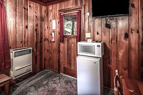 Mechem Dr Apache Village & Cabins by VTrips