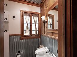 Mechem Dr Apache Village & Cabins by VTrips