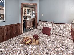 Mechem Dr Apache Village & Cabins by VTrips