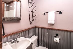 Mechem Dr Apache Village & Cabins by VTrips